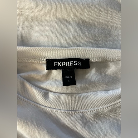 Express White Tee - Picture 4 of 4